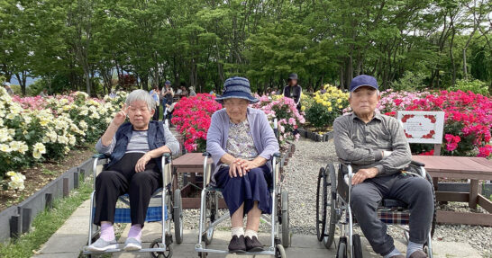 コラムタイトル：「色とりどりの薔薇に囲まれて」和泉環境リサイクル公園への外出